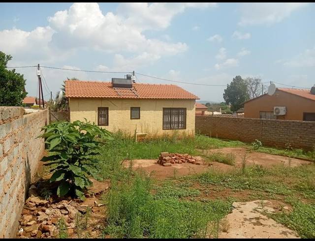 2 BEDROOM HOUSE FOR SALE IN SOSHANGUVE SOUTH